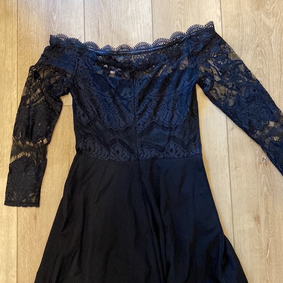 Gently worn. Across the shoulder, lace back, little black dress - Picture 2 of 4